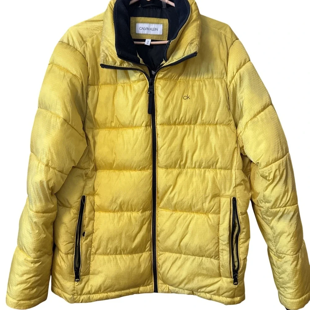Calvin Klein Yellow Puffer Jacket Size Med Quilted Insulated Lightweight CK Logo